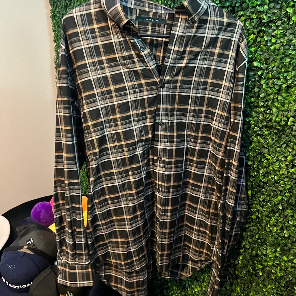 Men’s Perry Ellis Dress Shirt